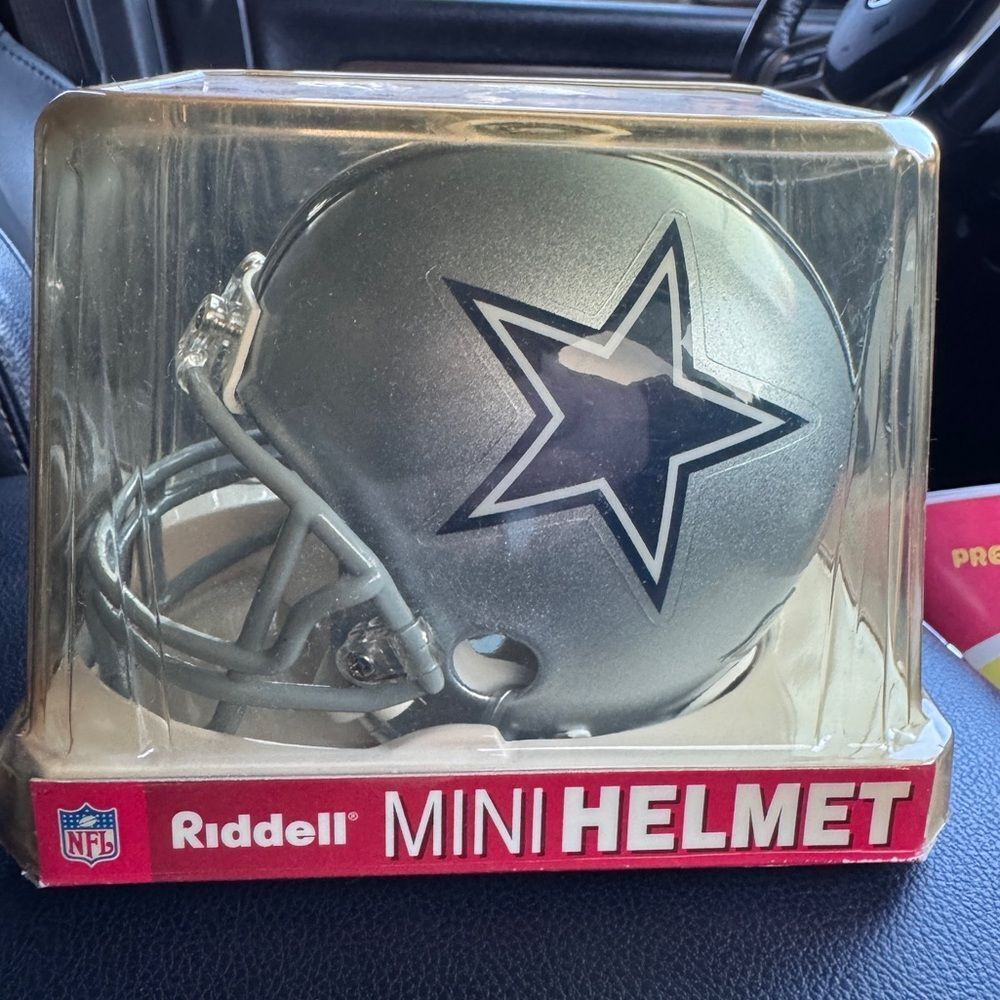 Dallas Cowboys Riddell Mini Helmet – Vintage Style (In Box)